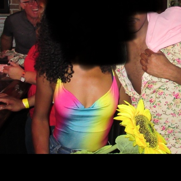 Rainbow bodysuit - Picture 3 of 3